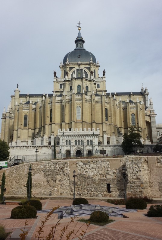 Madrid 3 religions croppée.jpg